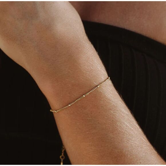 18K Gold Dainty Waterproof Beaded Bracelet DB1 - Picture 2 of 3